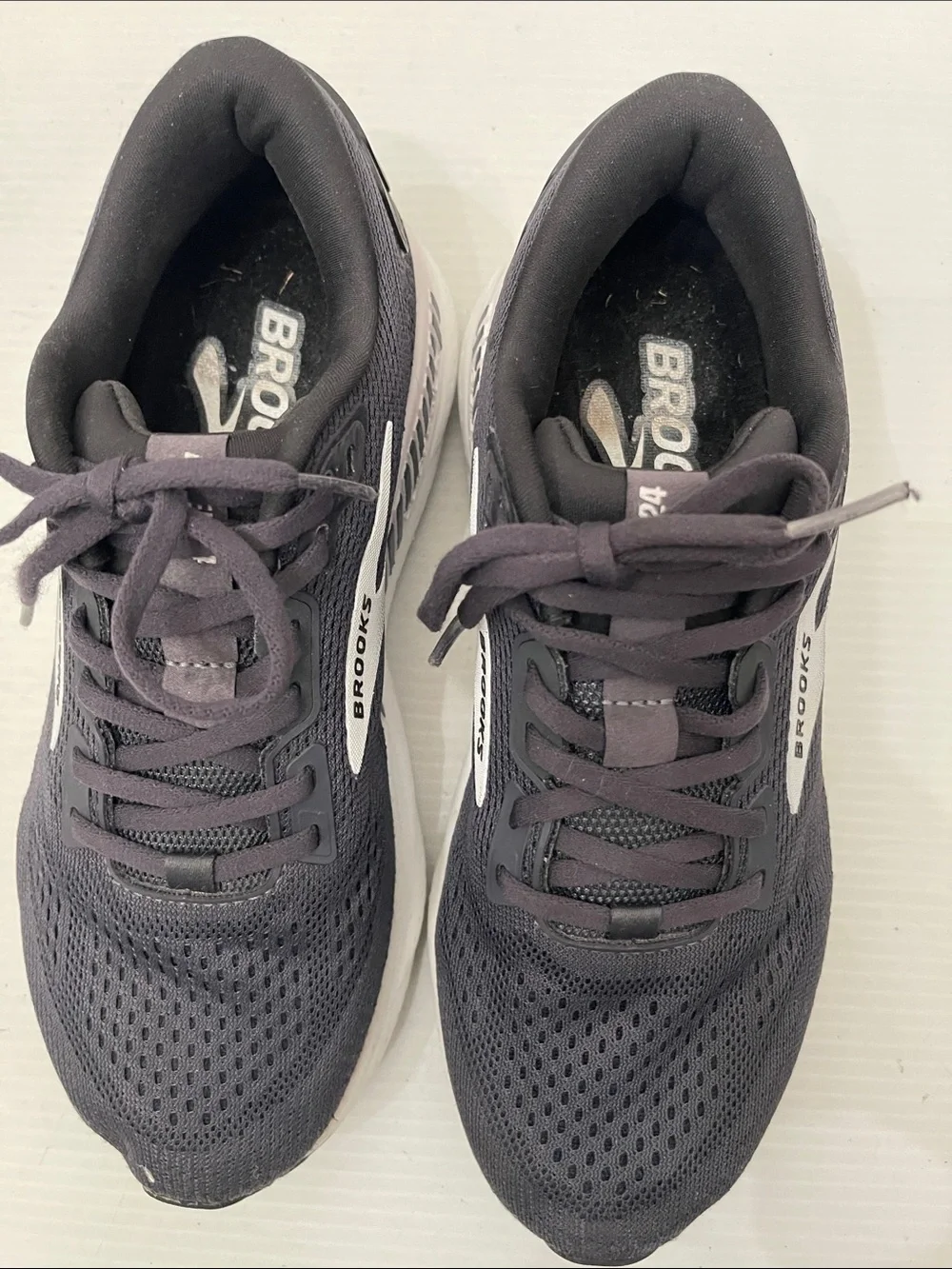 BROOKS GTS ARIEL 24 RUNNING SNEAKERS WOMENS SIZE 8.5